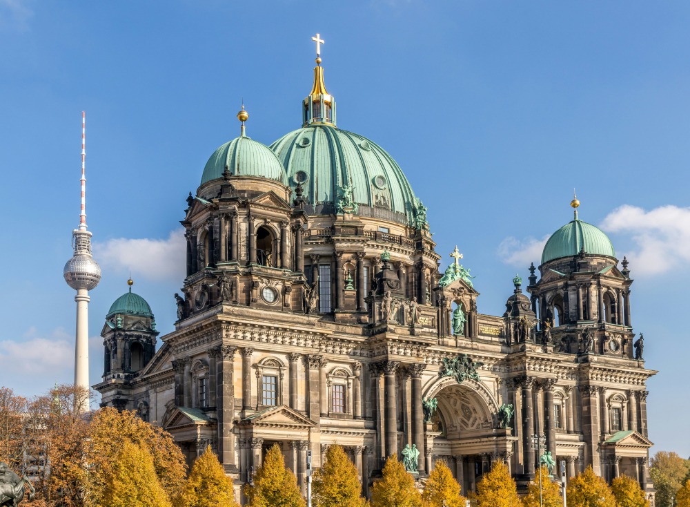 christian-ladewig-Zr-ZnTNekEY-unsplash (1)